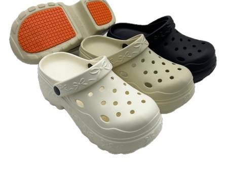 7089  防滑女款蝴蝶结带洞洞鞋35-40