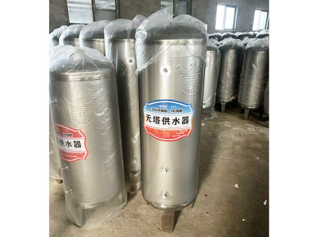 304不锈钢PE内胆无塔供水器