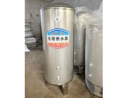 304不锈钢PE内胆无塔供水器