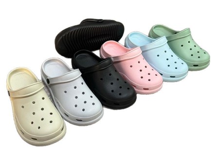 7135  饼干单色洞洞鞋男女款36-45