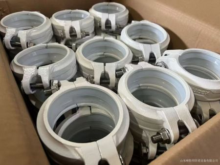 涂塑沟槽管件-卡箍