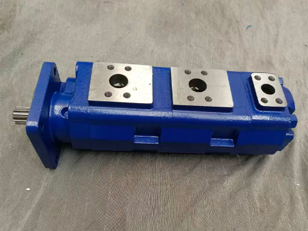 钻机打桩机高压三联齿轮泵