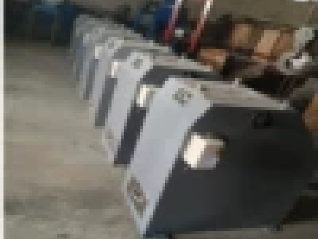 合金密封颚式破碎机	   碳化钨硬质合金鄂板