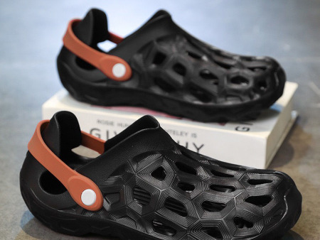 7288  包跟男生涉水鞋40-45