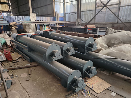 新型螺旋定量给料机