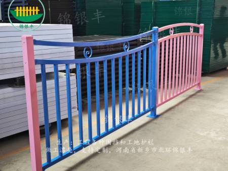 鐵藝庭院圍墻 圍墻防護(hù)欄桿