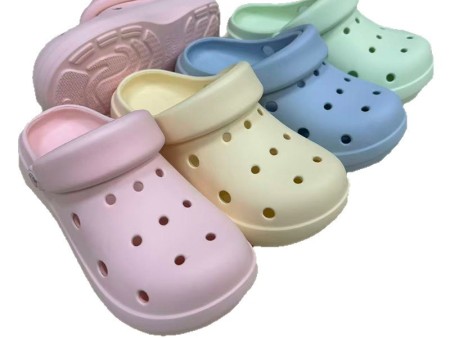 7330 厚底饼干洞洞鞋女35-40