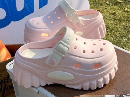 7346  加厚增高包头洞洞鞋女35-40