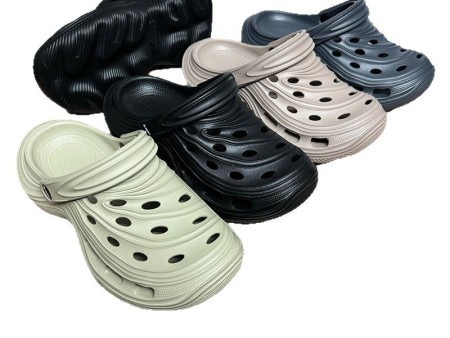 7356 男女斜镂空运动款洞洞鞋35-45