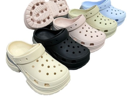 7363 女款增高纯色描漆洞洞鞋35-40