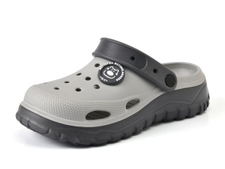 7382  男女圆标洞洞鞋36-45