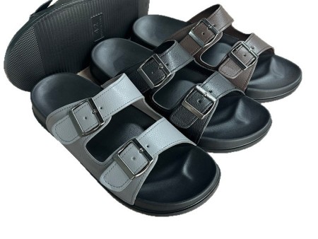 7470 男士双排扣PU一字拖40-45(单码）