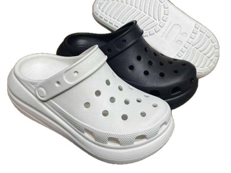 7547 泡芙纯色光板洞洞鞋女35-40