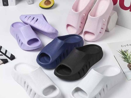 7551 纯色立体情侣一字拖大码36-45