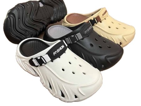 7549 男士雨滴双色洞洞鞋40-45