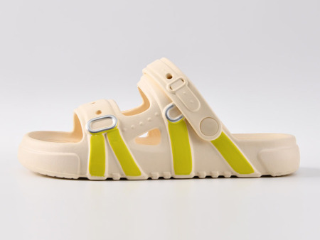 7583 女款凉鞋双带35-40