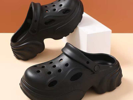 7653  增高女生光板洞洞鞋36-40