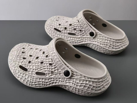 7708 花生纹路3D立体男女洞洞鞋大码36-47