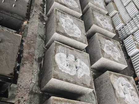 带预埋螺栓光伏混凝土配重基础