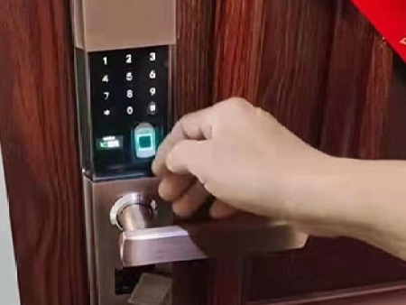 挚爱至家指纹锁安装完成