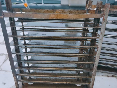 西安燒烤重油門店注意，大型油煙機深度清洗穩住夜間環保巡查