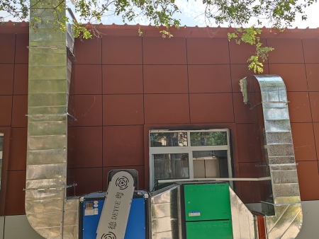 西安老餐饮门店改造，对照 8・15 新规优化油烟净化器配置