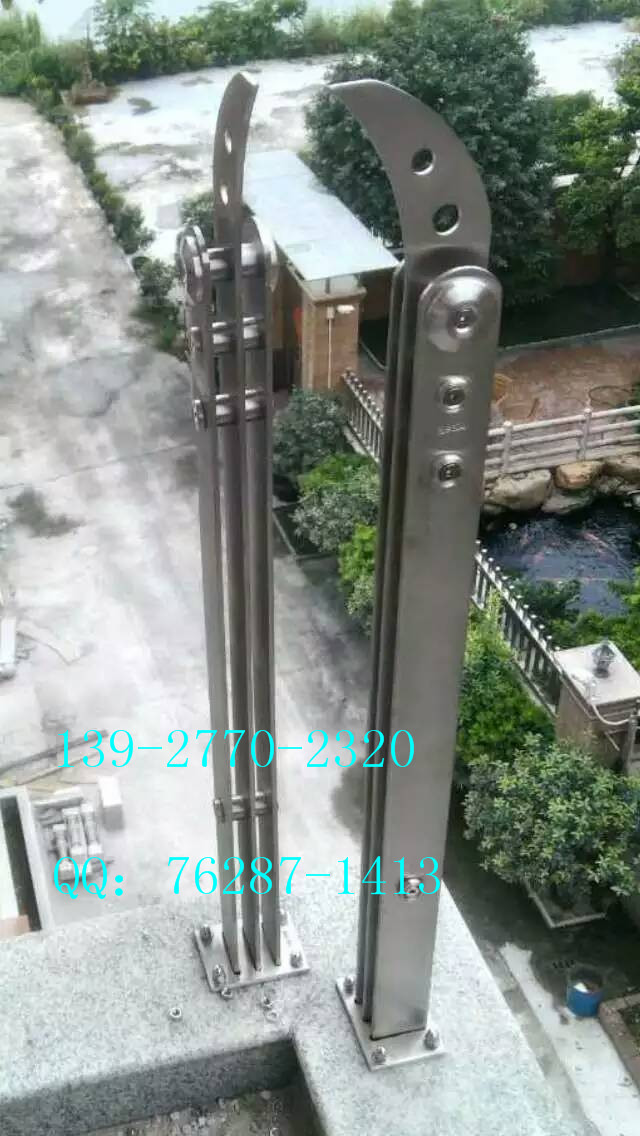 304不锈钢楼梯立柱,工程不锈钢立柱