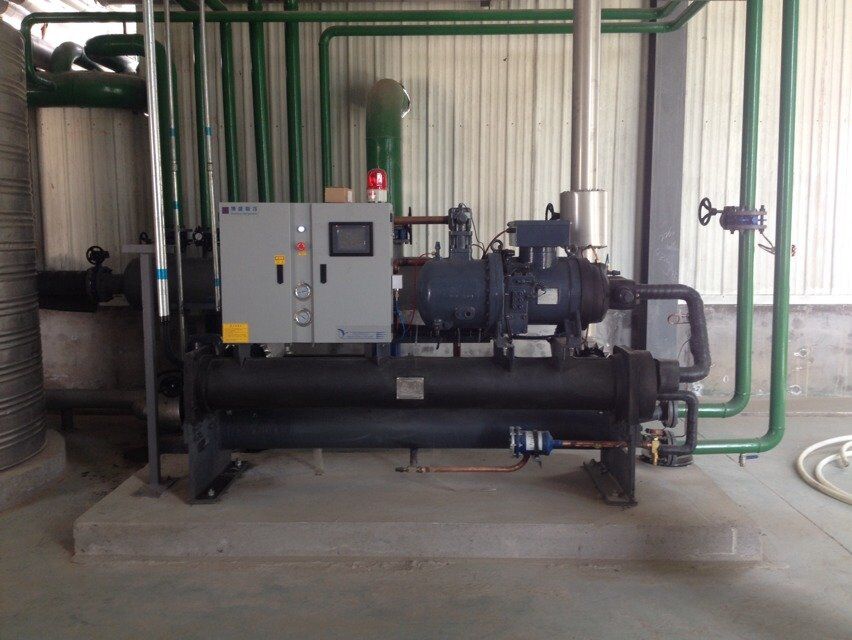 50HP螺杆式冷水机.jpg