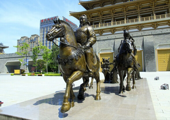 马雕.jpg