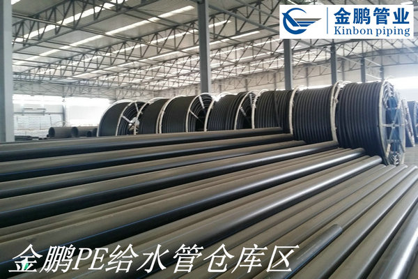 金鹏PE给水管仓库区z5.jpg