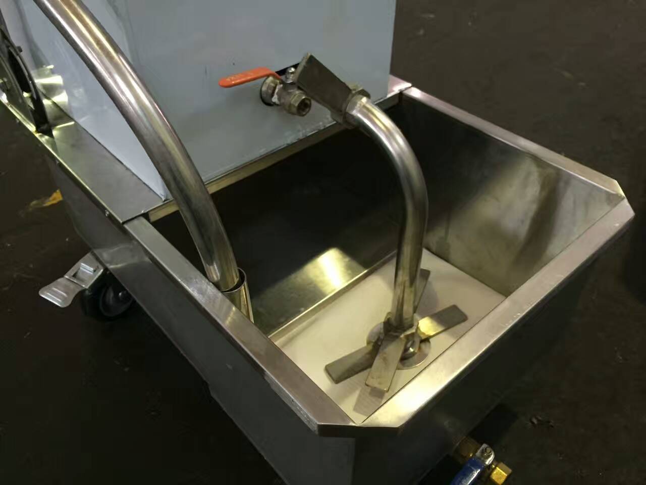 1500605375551735.jpg 465353057089544068.jpg