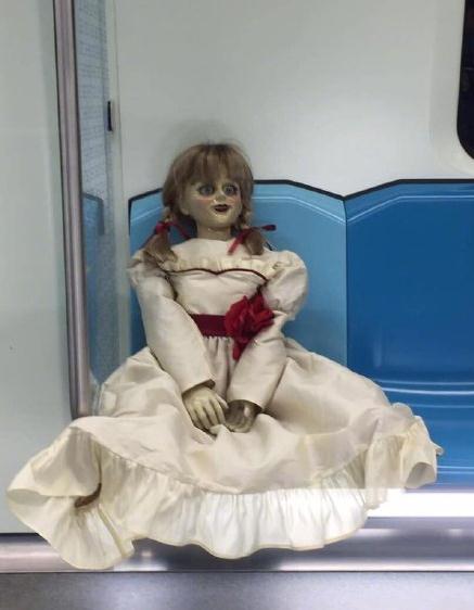 火车惊现恐怖娃娃 .jpg