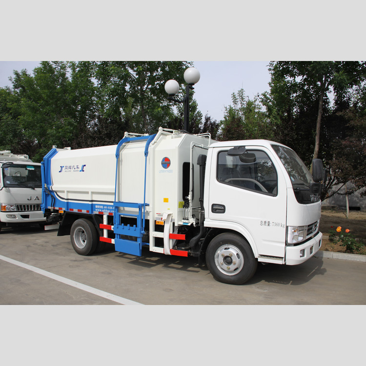 挂桶垃圾车