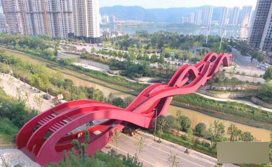长沙梅溪湖“中国结”步行桥