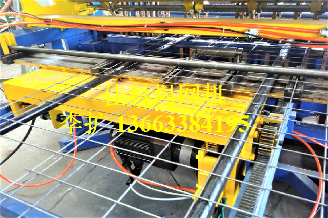 鸡笼网焊网机-鸡笼网排焊机-鸡笼网设备 (1).jpg