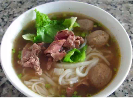 深圳牛肉粿条汤培训,潮汕手工粿条汤的做法