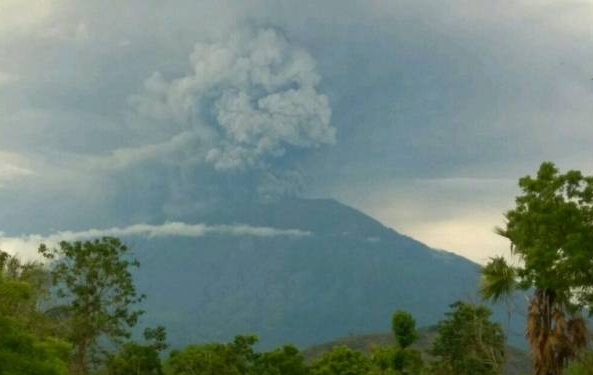 阿贡火山再喷发.png 阿贡火山再喷发.png