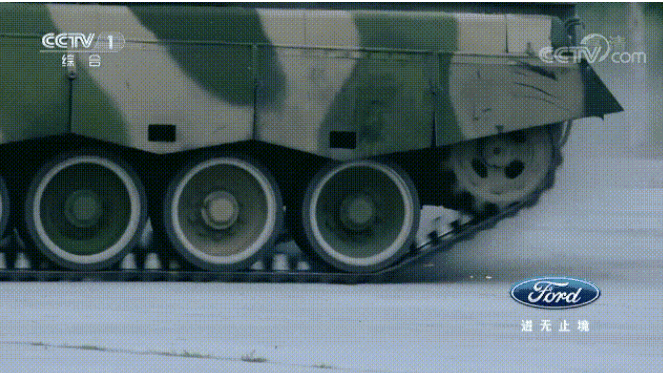 李东驾驶96A型坦克漂移精准入库 270度漂移