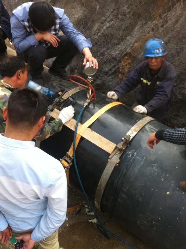 电热熔带施工2.jpg