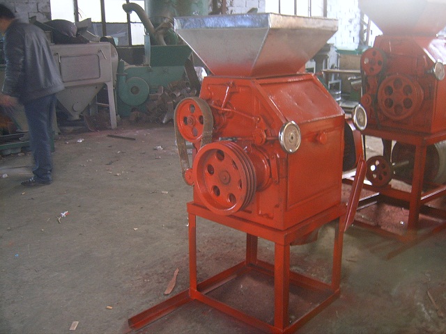 南通市尿素破碎机电话