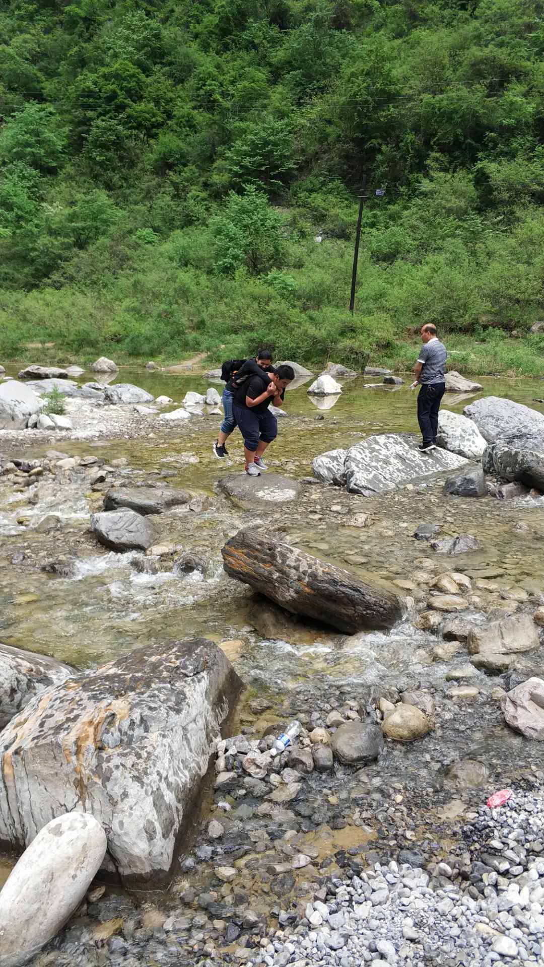 五四青年节山西红豆杉大峡谷拓展训练|公司动态-河南山河建设工程质量检测有限公司