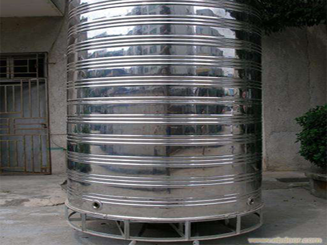 圆形不锈钢保温水箱