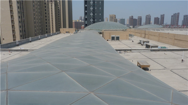 和昌·都汇广场项目开发区三期大型商业钢结构工程4.jpg