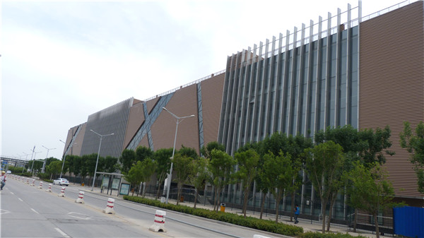 華懿工業園CO5標準化廠房外立面裝飾工程1.JPG