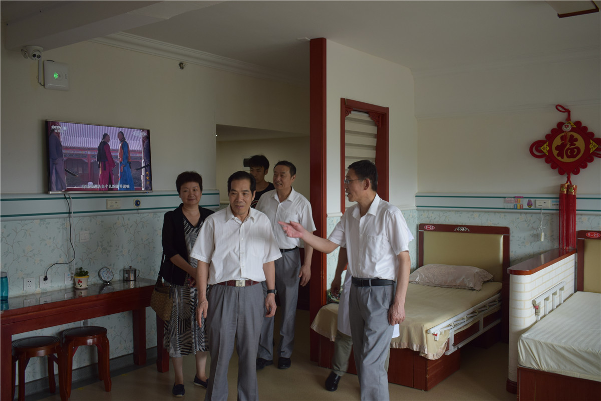 中国社会福利与养老服务协会常务副会长张明亮莅临福山老年公寓|新闻动态-青岛市市北区福山老年公寓