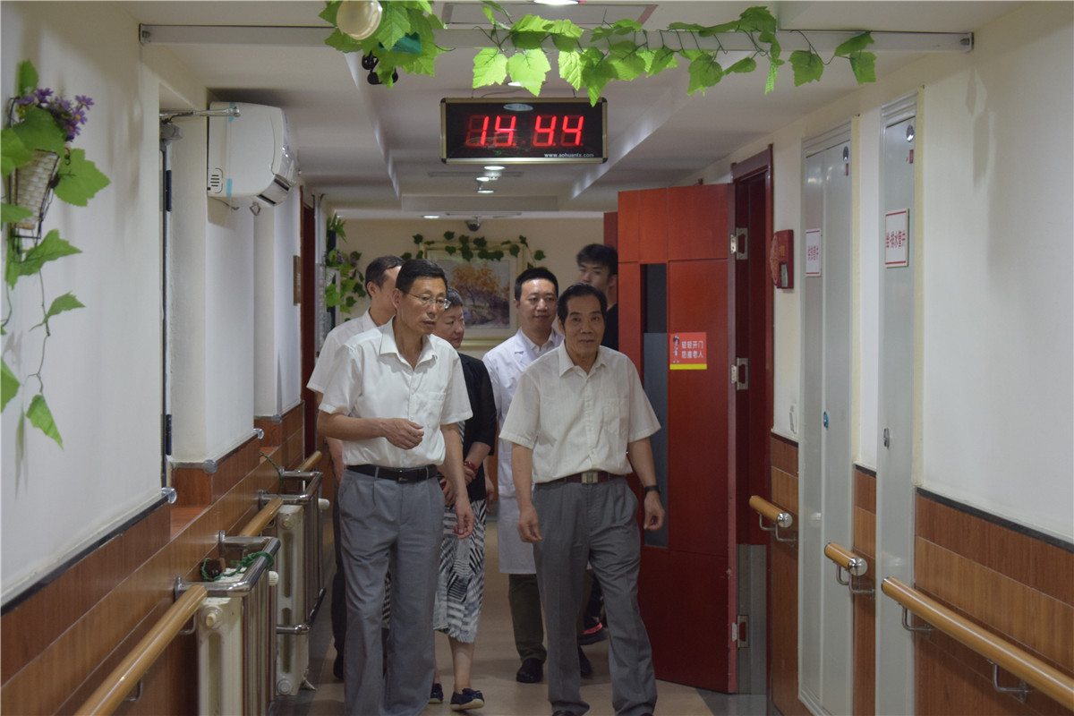 中国社会福利与养老服务协会常务副会长张明亮莅临福山老年公寓|新闻动态-青岛市市北区福山老年公寓