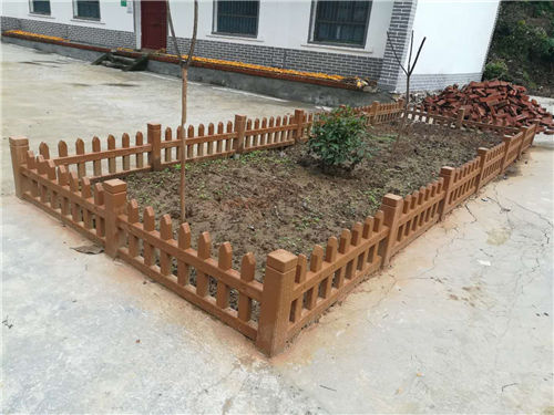 西安草坪栅栏|仿木栏杆-丹凤县毅力景观材料有限公司