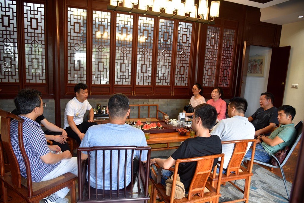 （转载）河南镇平工艺美校玉雕教师来苏学习考察|校园新闻-镇平县工艺美术中等职业学校
