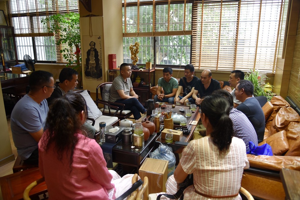 （转载）河南镇平工艺美校玉雕教师来苏学习考察|校园新闻-镇平县工艺美术中等职业学校