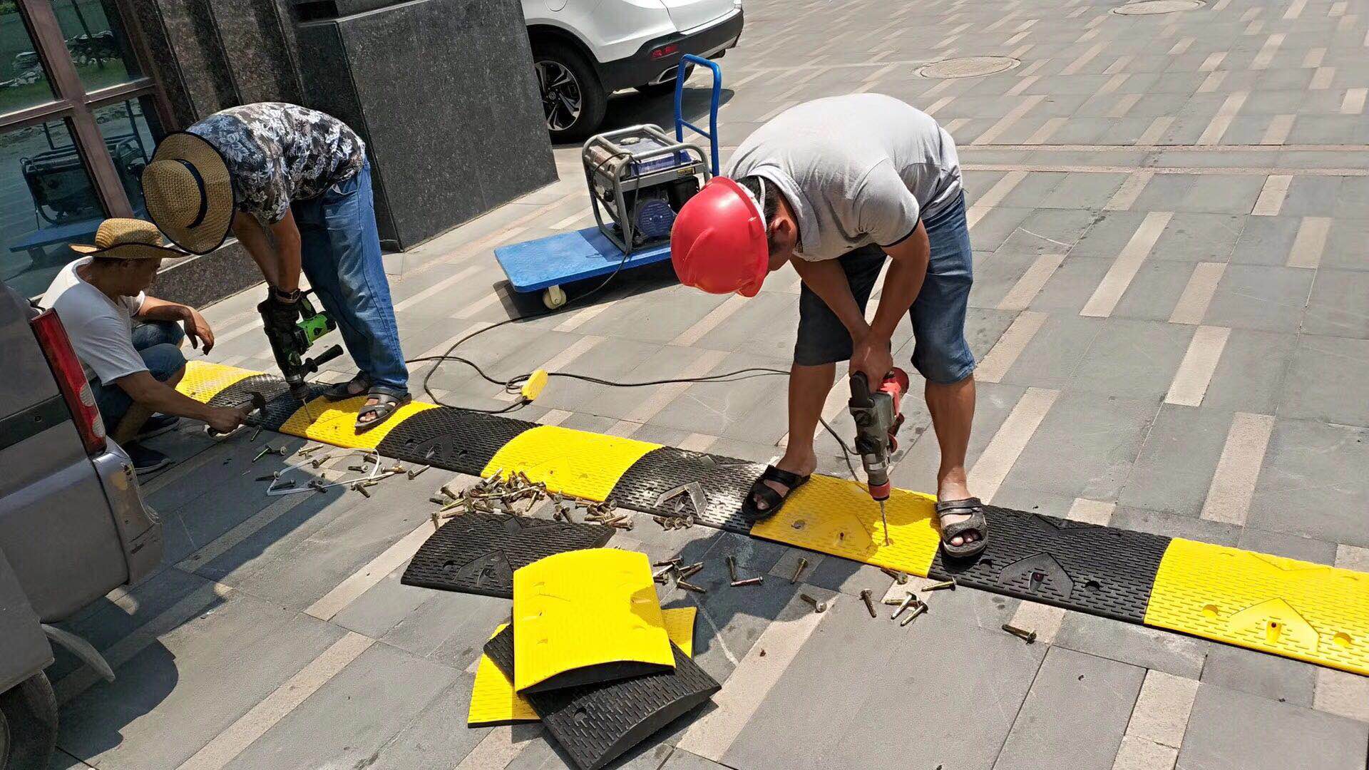 漳州交通设施厂家选择川闽交通,专业提供交通设施安装施工等。|新闻资讯-漳州川闽交通工程有限公司 漳州交通设施厂家选择川闽交通,专业提供交通设施安装施工等。|新闻资讯-漳州川闽交通工程有限公司